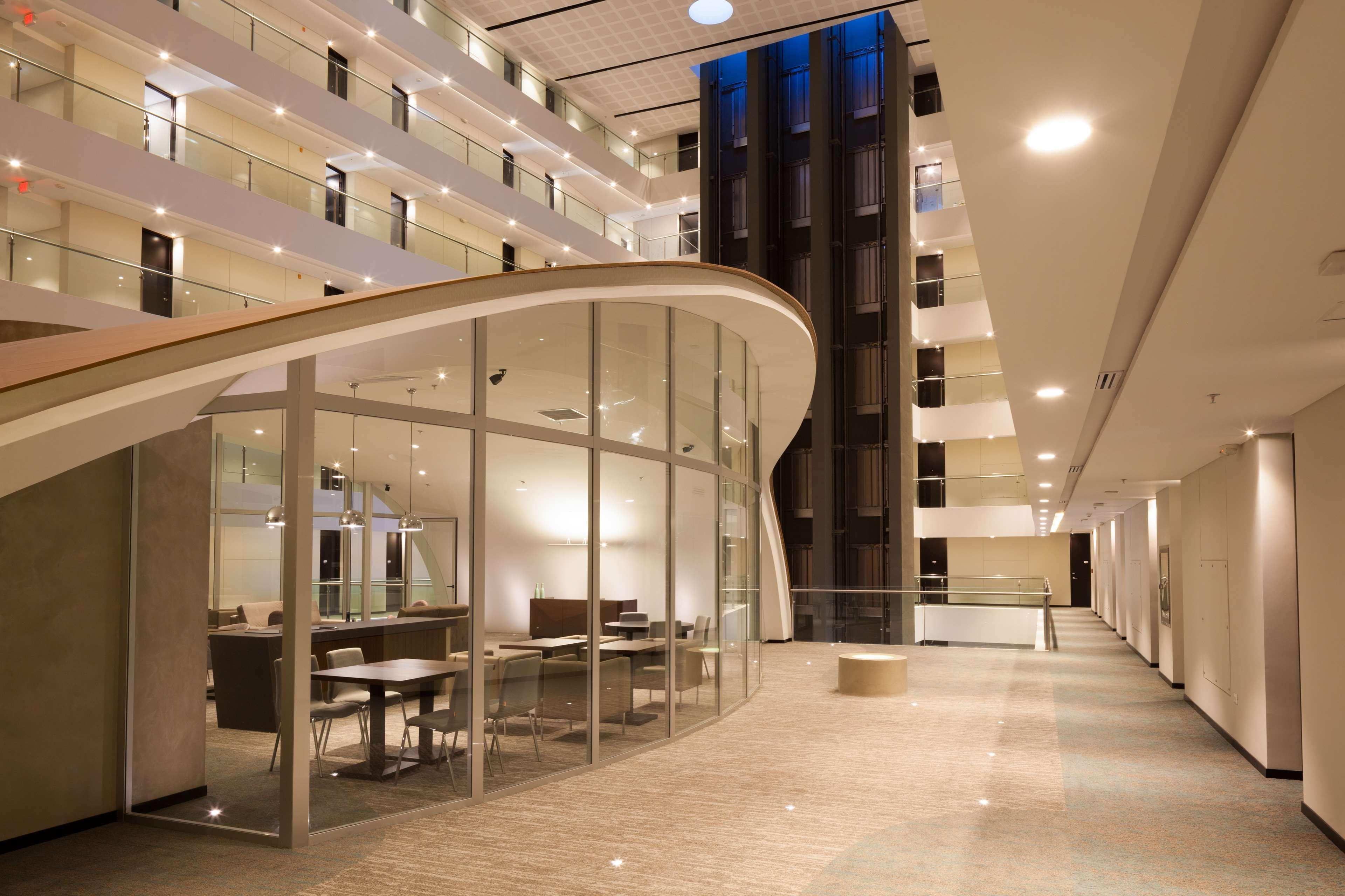 Radisson Hotel Santa Cruz Санта-Крус-де-ла-Сьєрра Екстер'єр фото