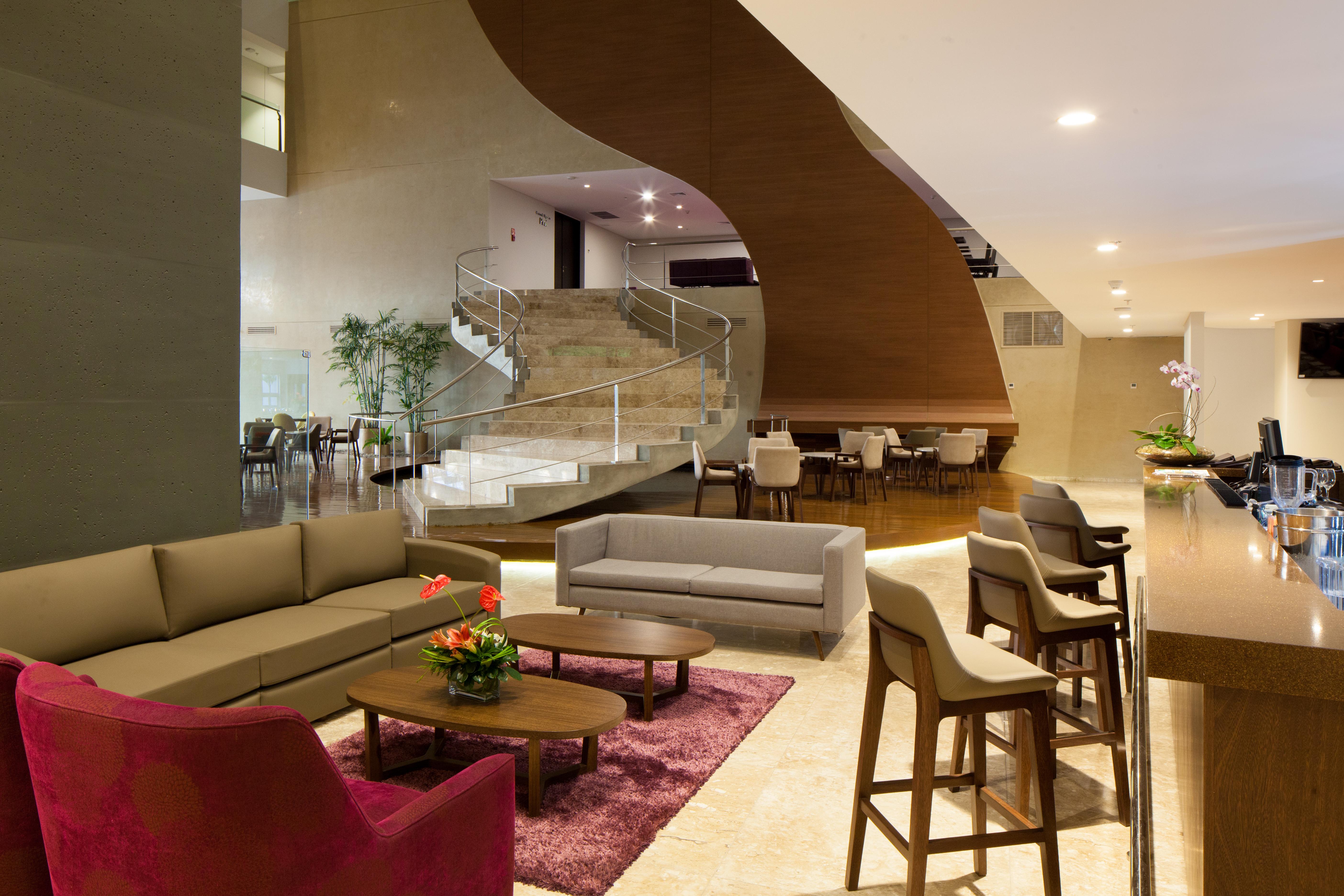 Radisson Hotel Santa Cruz Санта-Крус-де-ла-Сьєрра Екстер'єр фото
