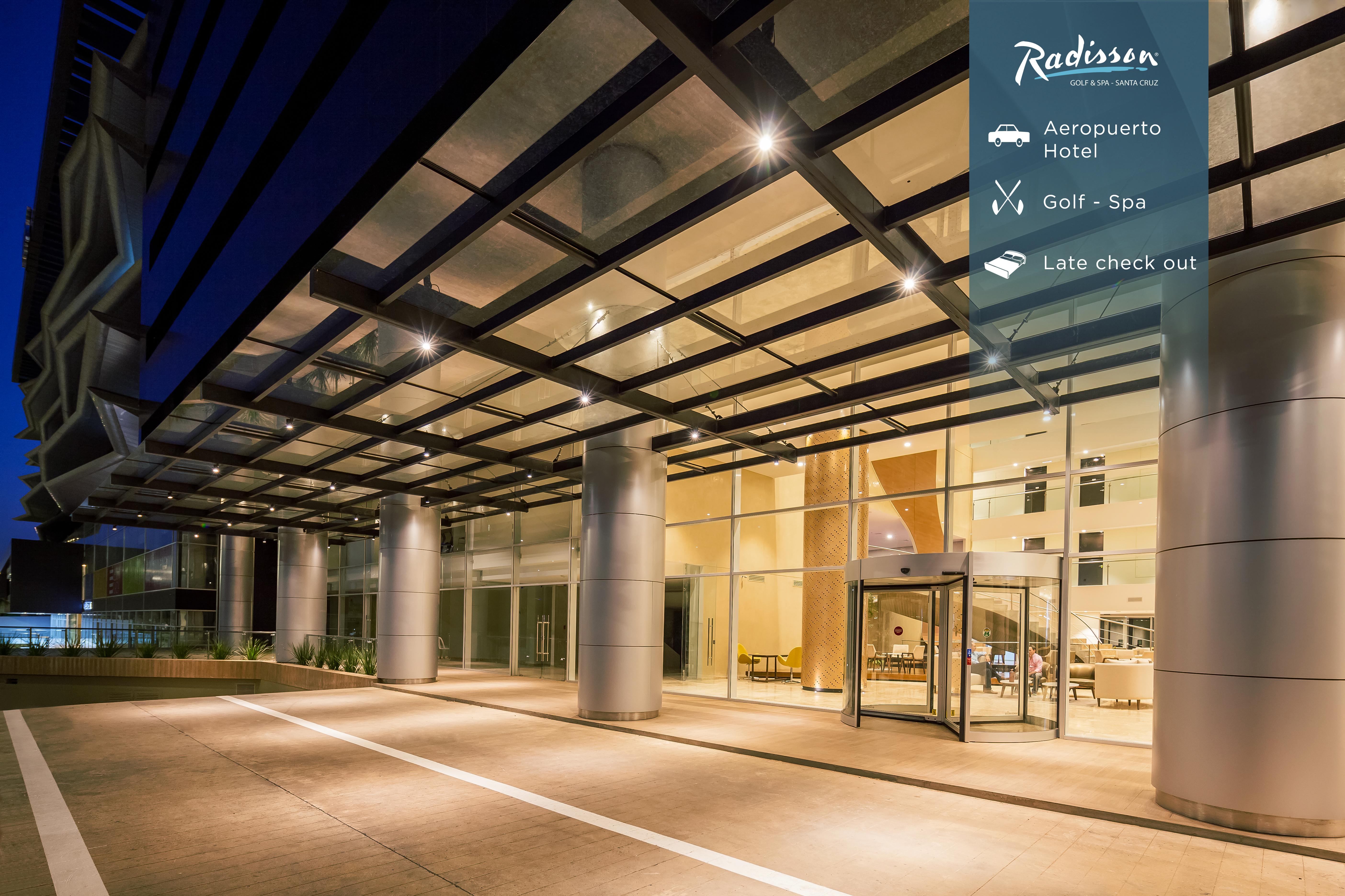 Radisson Hotel Santa Cruz Санта-Крус-де-ла-Сьєрра Екстер'єр фото