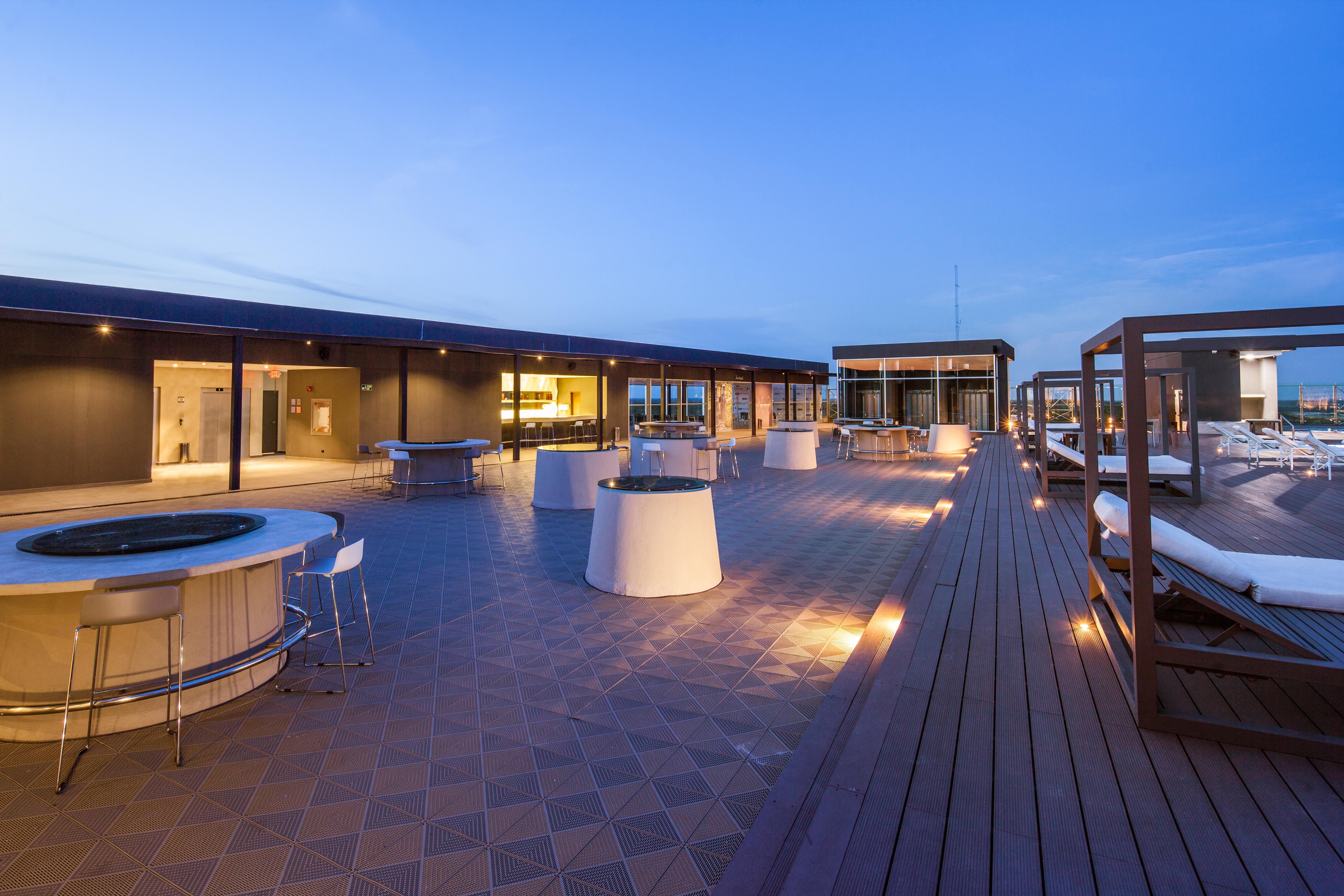 Radisson Hotel Santa Cruz Санта-Крус-де-ла-Сьєрра Екстер'єр фото